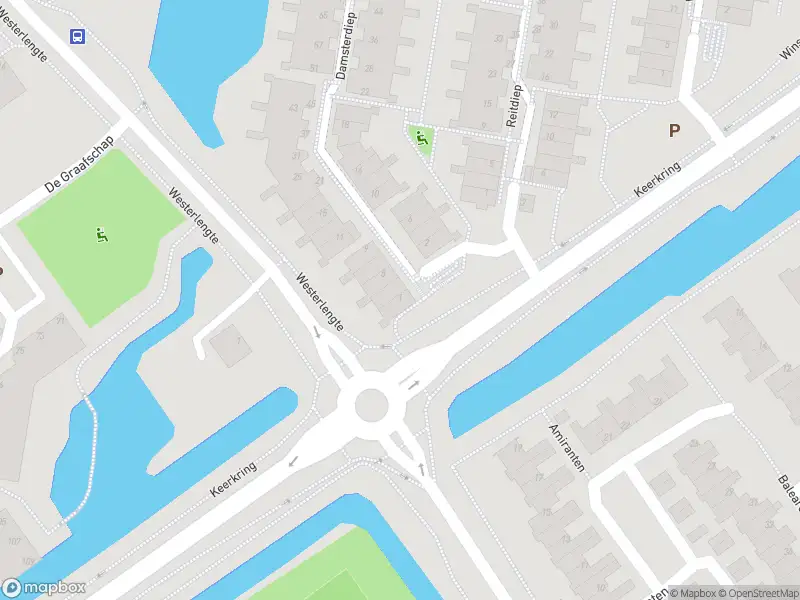 Ambulance met gepaste spoed naar de Damsterdiep in Capelle aan den IJssel