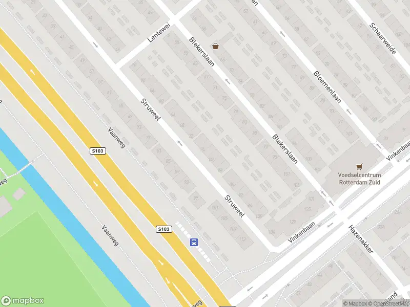 Ambulance met grote spoed naar de Struweel in Rotterdam