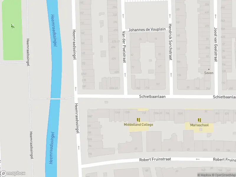 Ambulance met gepaste spoed naar de Schietbaanlaan in Rotterdam