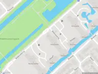 Ambulance met grote spoed naar de Middenwetering in Krimpen aan den IJssel