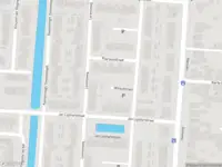 Ambulance met grote spoed naar de Lorentzweg in Lekkerkerk