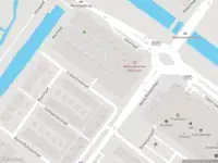 Ambulance met grote spoed naar de Crabschuytstraat in Amsterdam