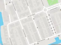 Ambulance met grote spoed naar de Gretha Hofstralaan in Vlaardingen