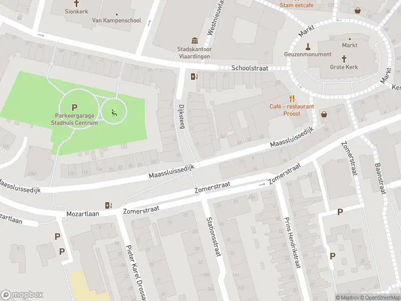 Ambulance met gepaste spoed naar de Maassluissedijk in Vlaardingen