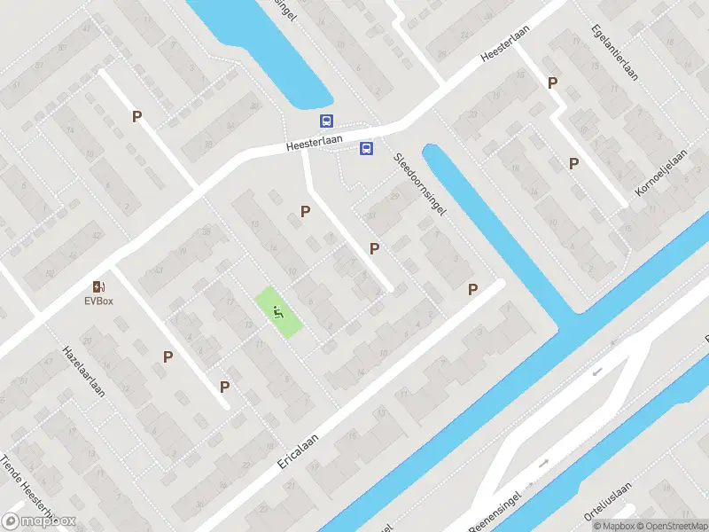 Ambulance met gepaste spoed naar de Zesde Heesterhof in Gouda