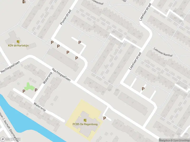 Ambulance met grote spoed naar de Plevierstraat in Rozenburg