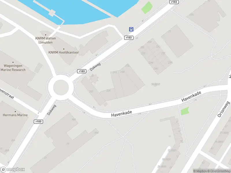 Ambulance met gepaste spoed naar de Dokweg in IJmuiden