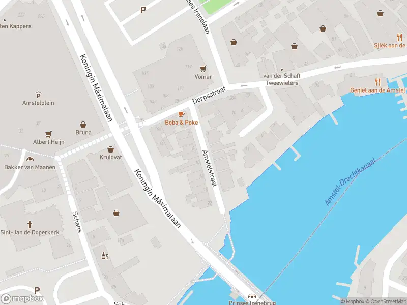 Ambulance met grote spoed naar de Amstelstraat in Uithoorn