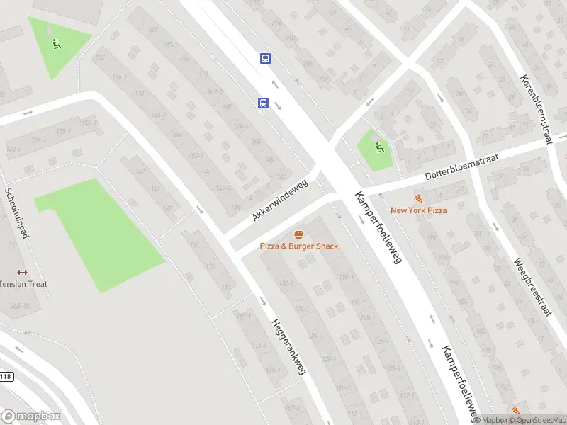 Brandweer met grote spoed naar de Akkerwindeweg in Amsterdam vanwege waarnemen gaslucht