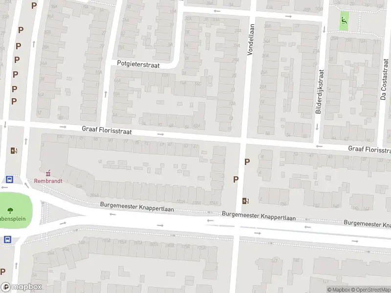 Ambulance met grote spoed naar de Graaf Florisstraat in Schiedam