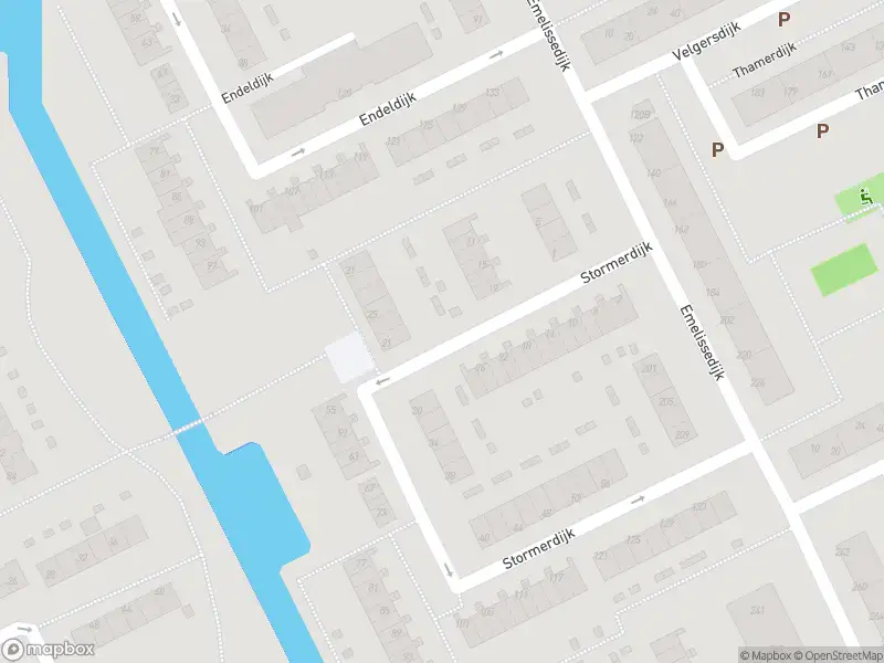 Ambulance met gepaste spoed naar de Stormerdijk in Rotterdam