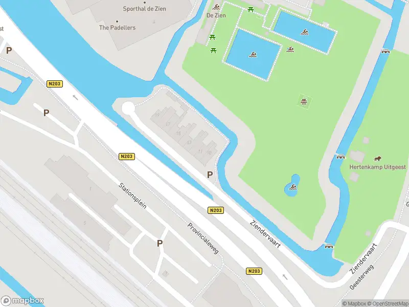 Ambulance met grote spoed naar de Ziendervaart in Uitgeest