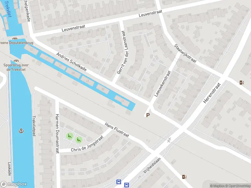 Ambulance met grote spoed naar de Andries Schotkade in Leiden