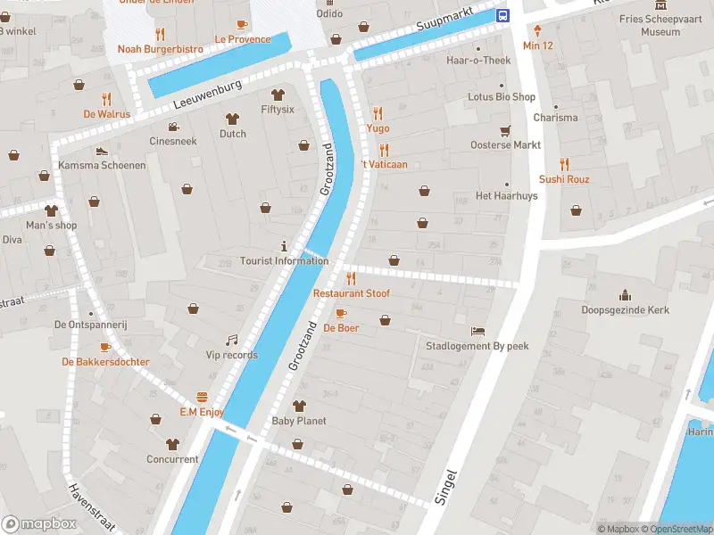 Politie met gepaste spoed naar de Oude Koemarkt in Sneek vanwege ongeval met letsel