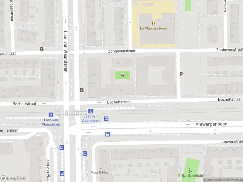 Politie met grote spoed naar de Beringenstraat in Amsterdam vanwege steekincident