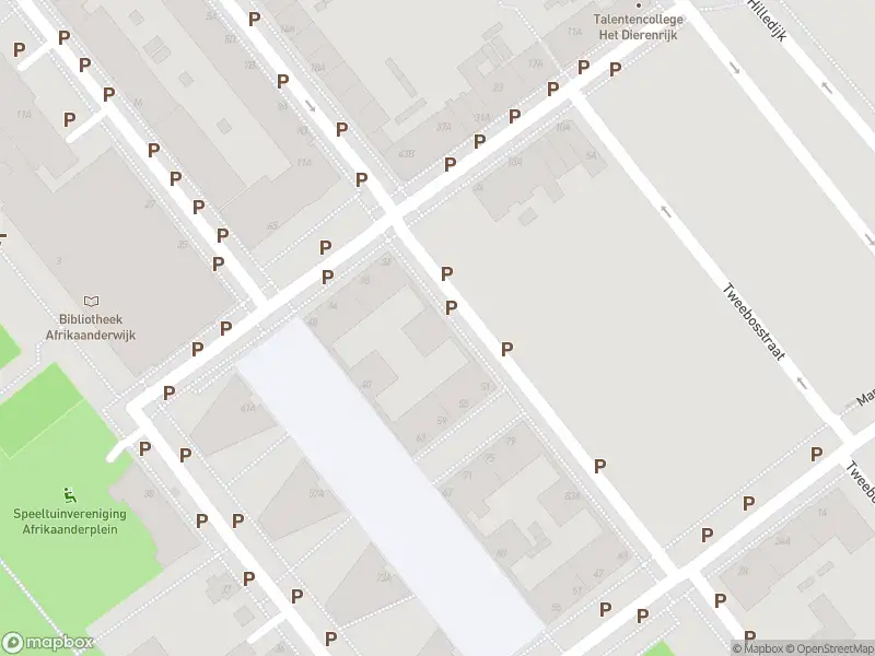 Ambulance met grote spoed naar de De la Reystraat in Rotterdam