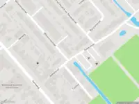 Ambulance met grote spoed naar de Dekkerstraat in Ouderkerk aan den IJssel