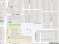 Ambulance met gepaste spoed naar de Jan Voermanstraat in Amsterdam