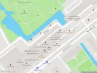 Ambulance met grote spoed naar de Hongarenburg in 's-Gravenhage