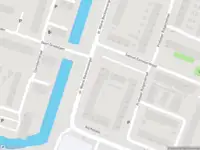 Ambulance met gepaste spoed naar de Dr. Wiardi Beckmansingel in Vlaardingen