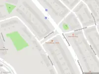 Brandweer met grote spoed naar de Akkerwindeweg in Amsterdam vanwege waarnemen gaslucht