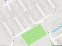 Ambulance met grote spoed naar de Delflandstraat in Rotterdam