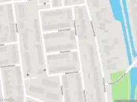 Ambulance met grote spoed naar de Rozenlaan in Schiedam