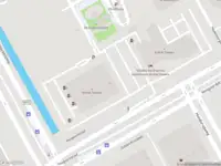 Ambulance met grote spoed naar de Holterbergweg in Amsterdam