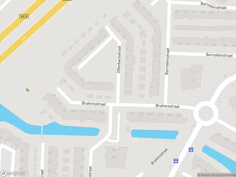 Ambulance met grote spoed naar de Offenbachstraat in Capelle aan den IJssel