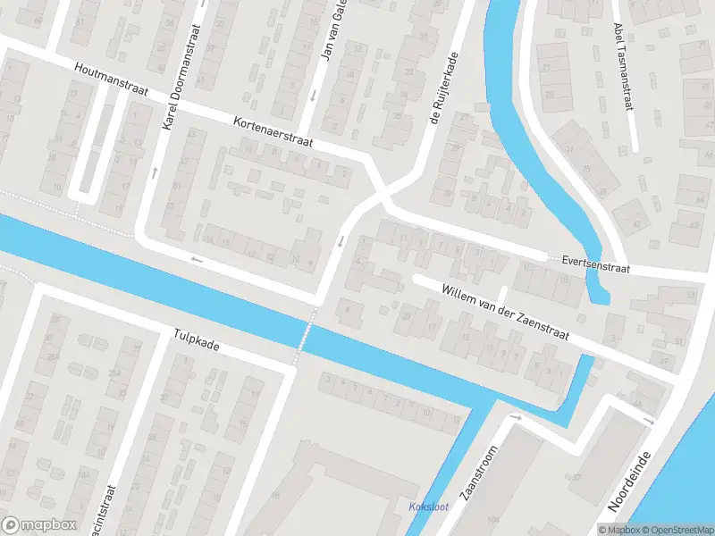 Ambulance met grote spoed naar de Jan van Riebeeckkade in Wormerveer