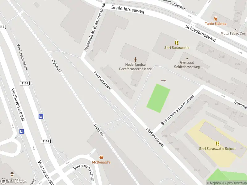 Ambulance met grote spoed naar de Hudsonstraat in Rotterdam