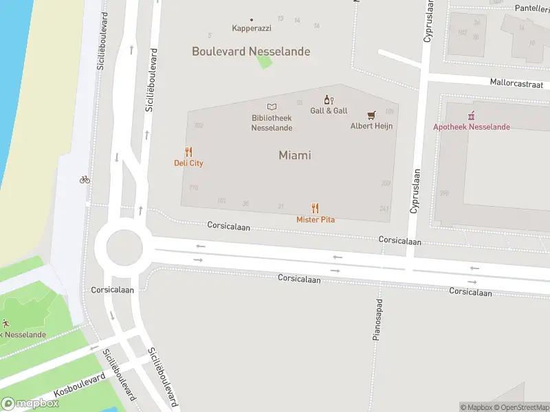 Ambulance met grote spoed naar de Corsicalaan in Rotterdam