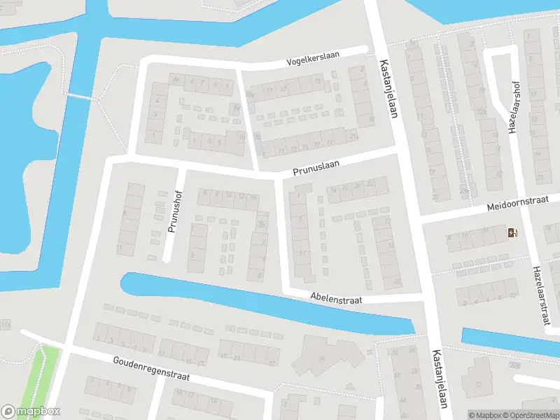 Ambulance met grote spoed naar de Abelenstraat in Enkhuizen