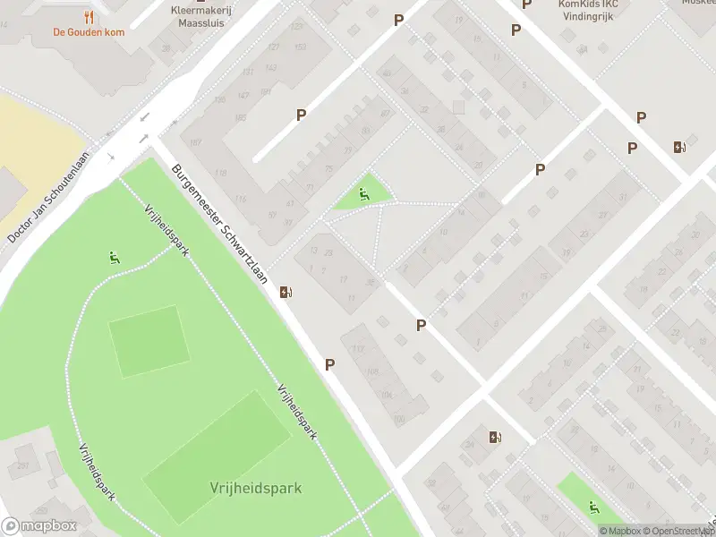 Ambulance met grote spoed naar de Burgemeestersplantsoen in Maassluis