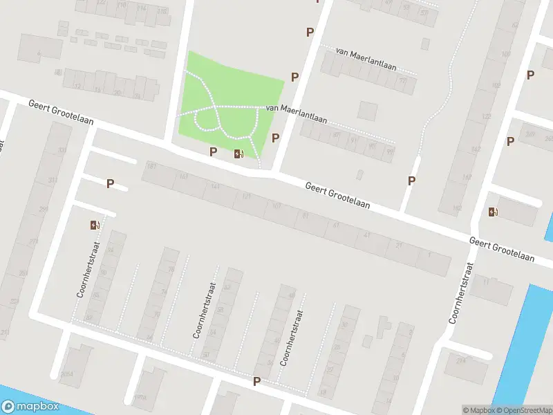 Ambulance met gepaste spoed naar de Geert Grootelaan in Vlaardingen