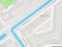 Ambulance met grote spoed naar de Charley Tooropsingel in Rotterdam