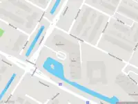 Ambulance met grote spoed naar de Hoofdland in Zwijndrecht