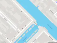 Ambulance met grote spoed naar de Westerkade in Schiedam