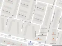 Ambulance met grote spoed naar de De Tourton Bruynsstraat in Amsterdam