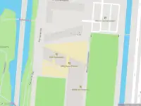 Ambulance met gepaste spoed naar de Marcel Duchampplein in Rotterdam