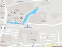 Brandweer met gepaste spoed naar de Stationsweg in Groesbeek vanwege een liftopsluiting