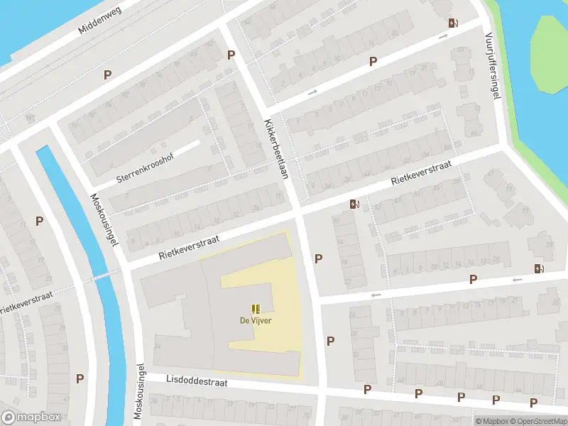 Ambulance met grote spoed naar de Rietkeverstraat in 's-Gravenhage