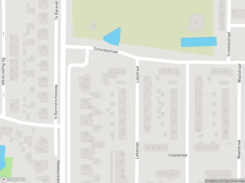 Ambulance met gepaste spoed naar de Lekstraat in Barendrecht