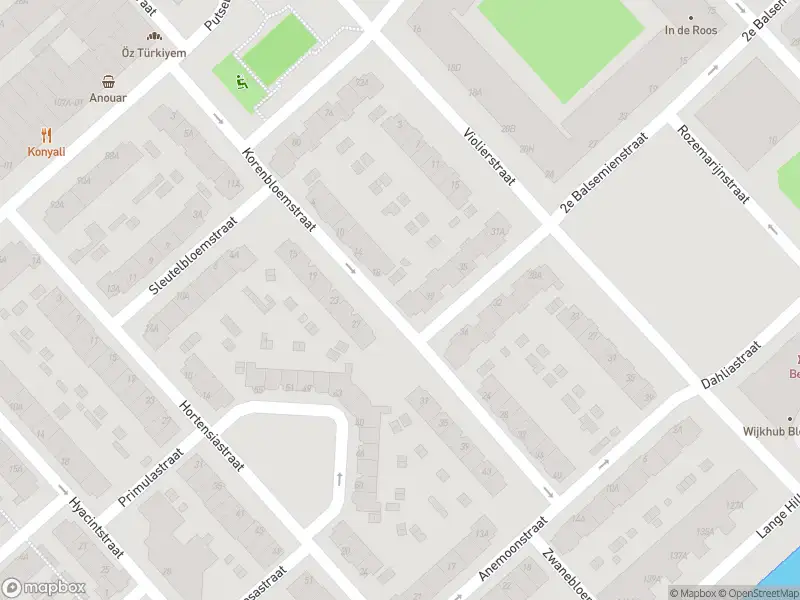 Ambulance met grote spoed naar de Korenbloemstraat in Rotterdam