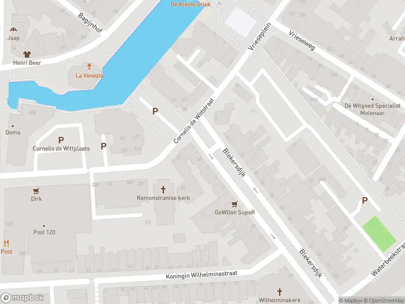 Ambulance met gepaste spoed naar de Cornelis de Wittstraat in Dordrecht