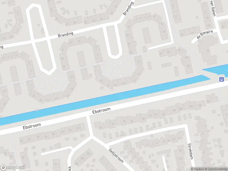 Brandweer met grote spoed naar de Getijstroom in Hellevoetsluis vanwege waarnemen gaslucht