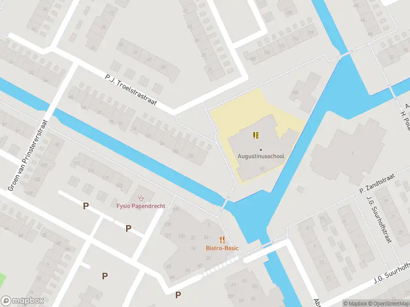 Ambulance met gepaste spoed naar de P.J. Troelstrastraat in Papendrecht