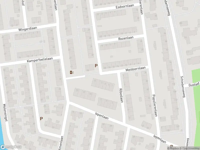 Ambulance met gepaste spoed naar de Iepenlaan in Schiedam