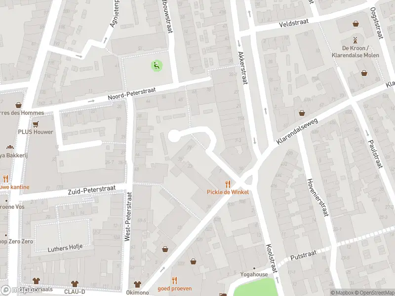 Brandweer met grote spoed naar de Oost-Peterstraat in Arnhem vanwege afhijsen patient