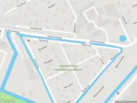 Ambulance met grote spoed naar de Zuidbuurtseweg in Vlaardingen